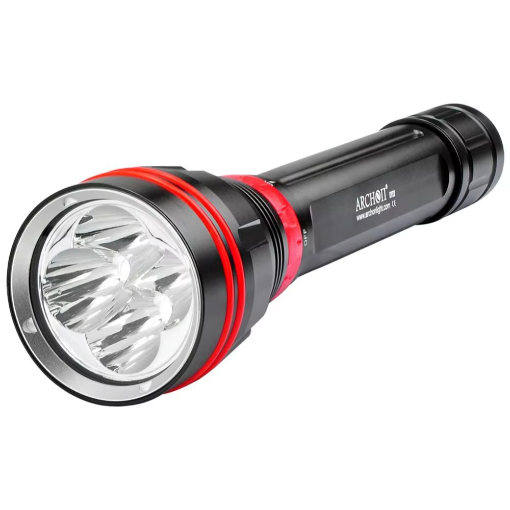 Latarka nurkowa 4000LM z 4 dio – Underwater Flashlight recenzja i cena
