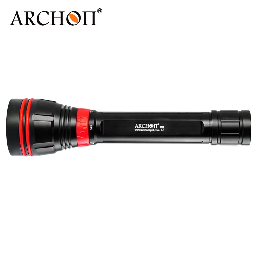 Latarka nurkowa 4000LM z 4 dio – Underwater Flashlight recenzja i cena